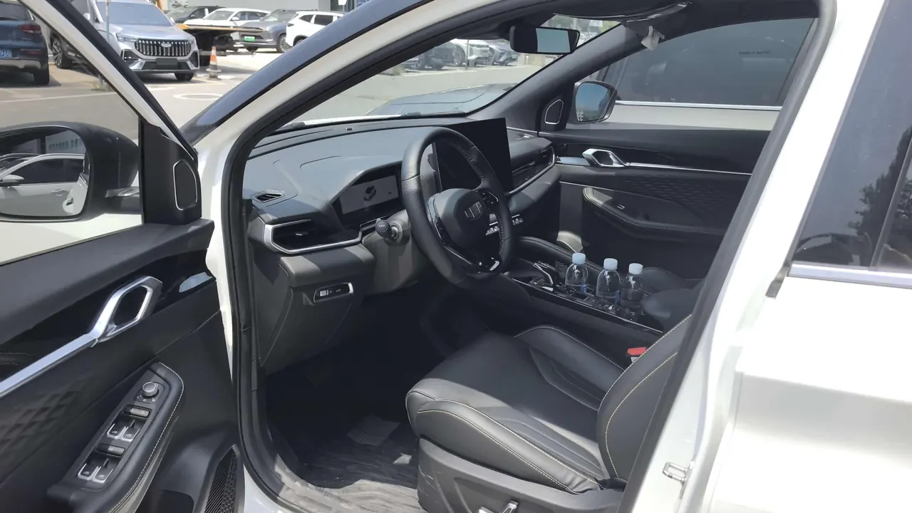 Geely 2025 Binyue L 1.5TD Xingyao Automatic Gear 4