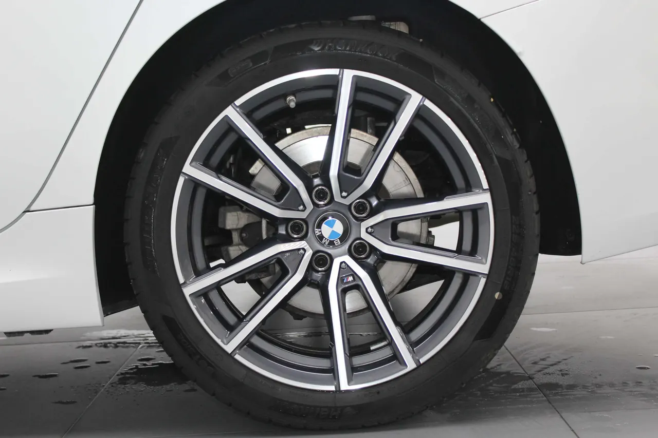 BMW 3 Series 2023 320Li 2.0T M Sports Suit Automatic Gear 15