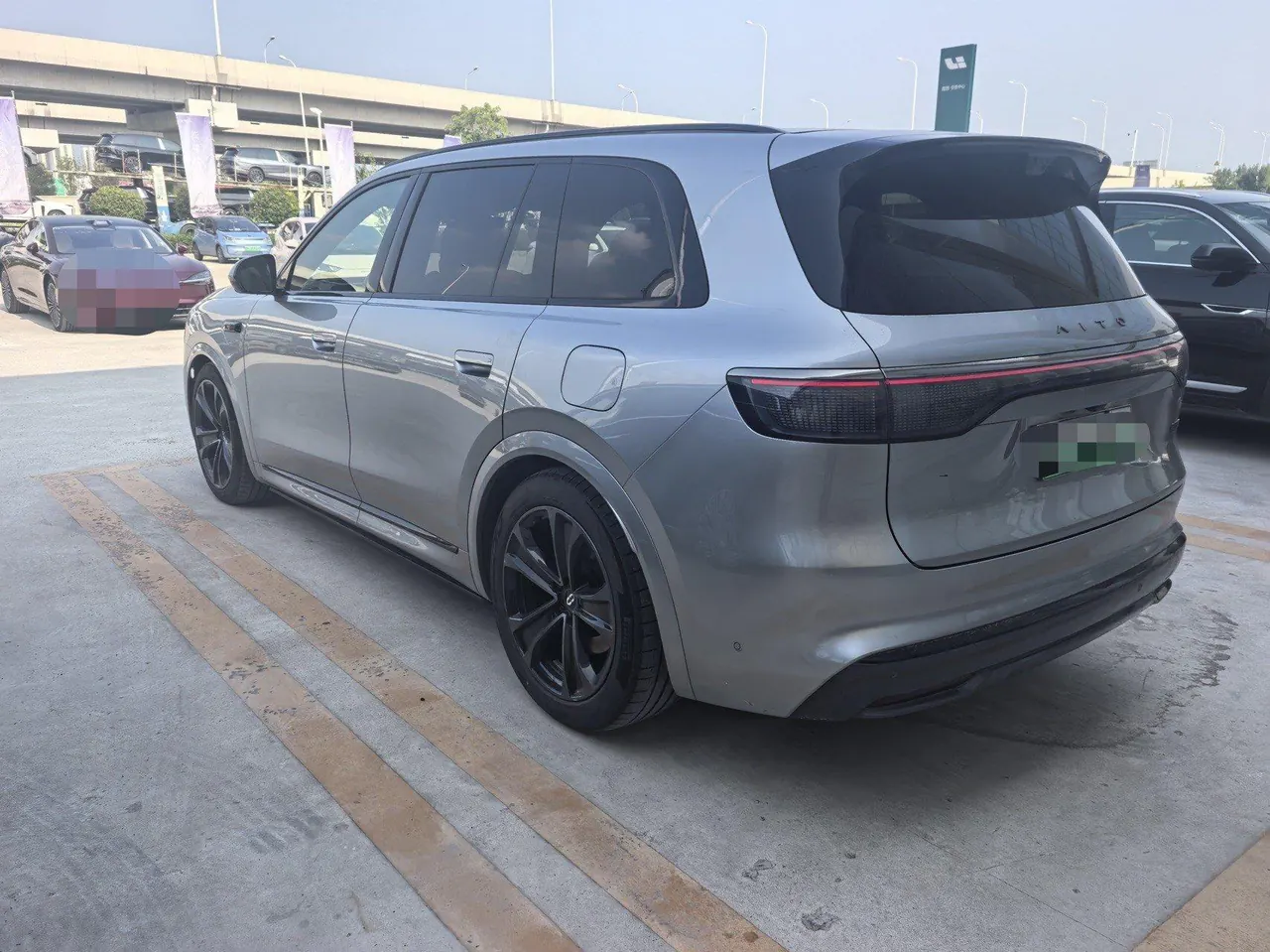 AITO 2025 AITO M8 Ultra 53.4kWh 5-seat automatic gear 11