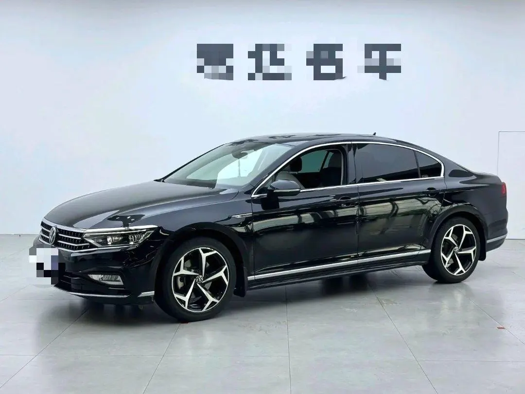 Volkswagen 2023 Magotan 2.0TSI 380TSI 2 million Commemorative Flagship Automatic Gear - View 1