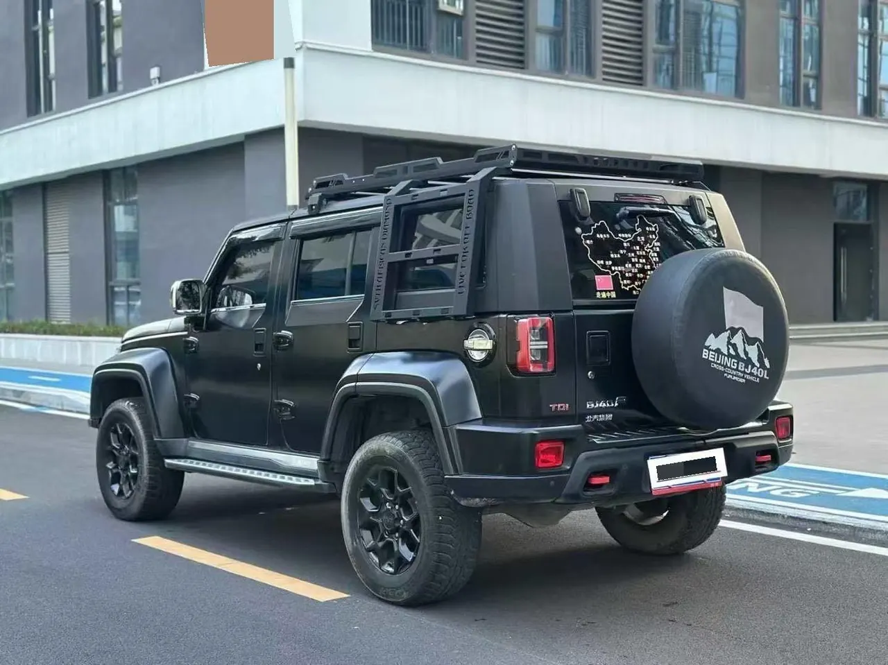 Beijing 2021 BJ40 2.0T four-wheel drive blade hero version pioneer automatic gear 3
