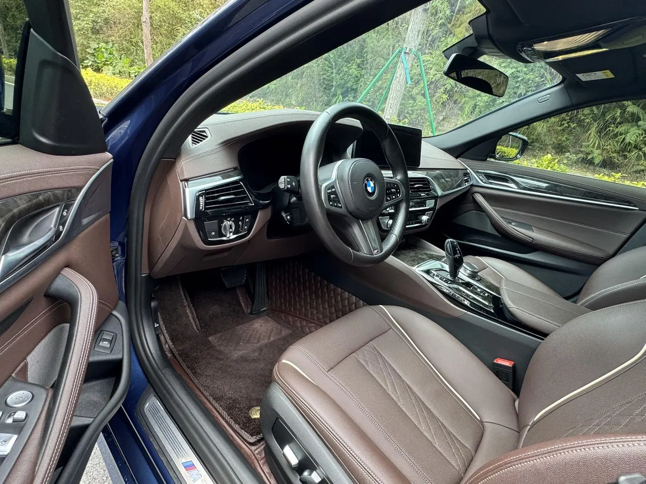 BMW 5 Series 2022 525Li 2.0T M Sports Suit (Modified) Automatic Gear 3