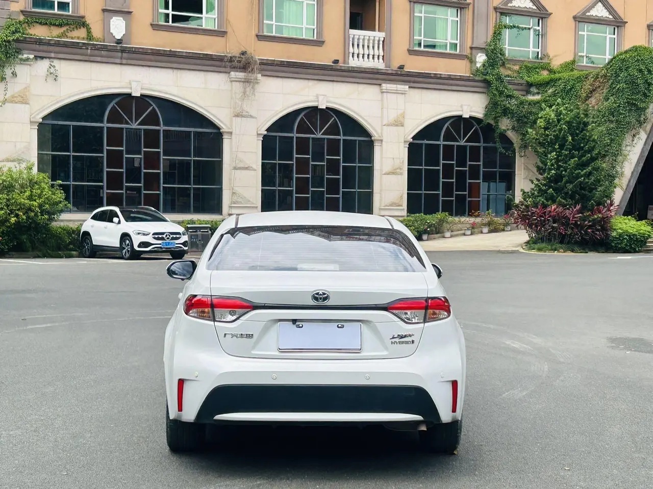 Toyota 2022 Lei Ling Shuangqing 1.8H Stepless Enterprising Automatic Gear 11