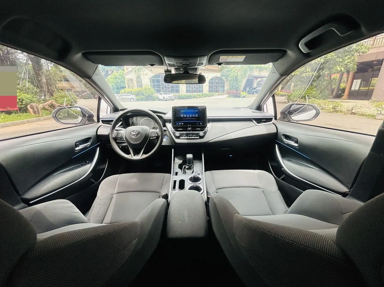 Toyota 2022 Lei Ling Shuangqing 1.8H Stepless Enterprising Automatic Gear 7