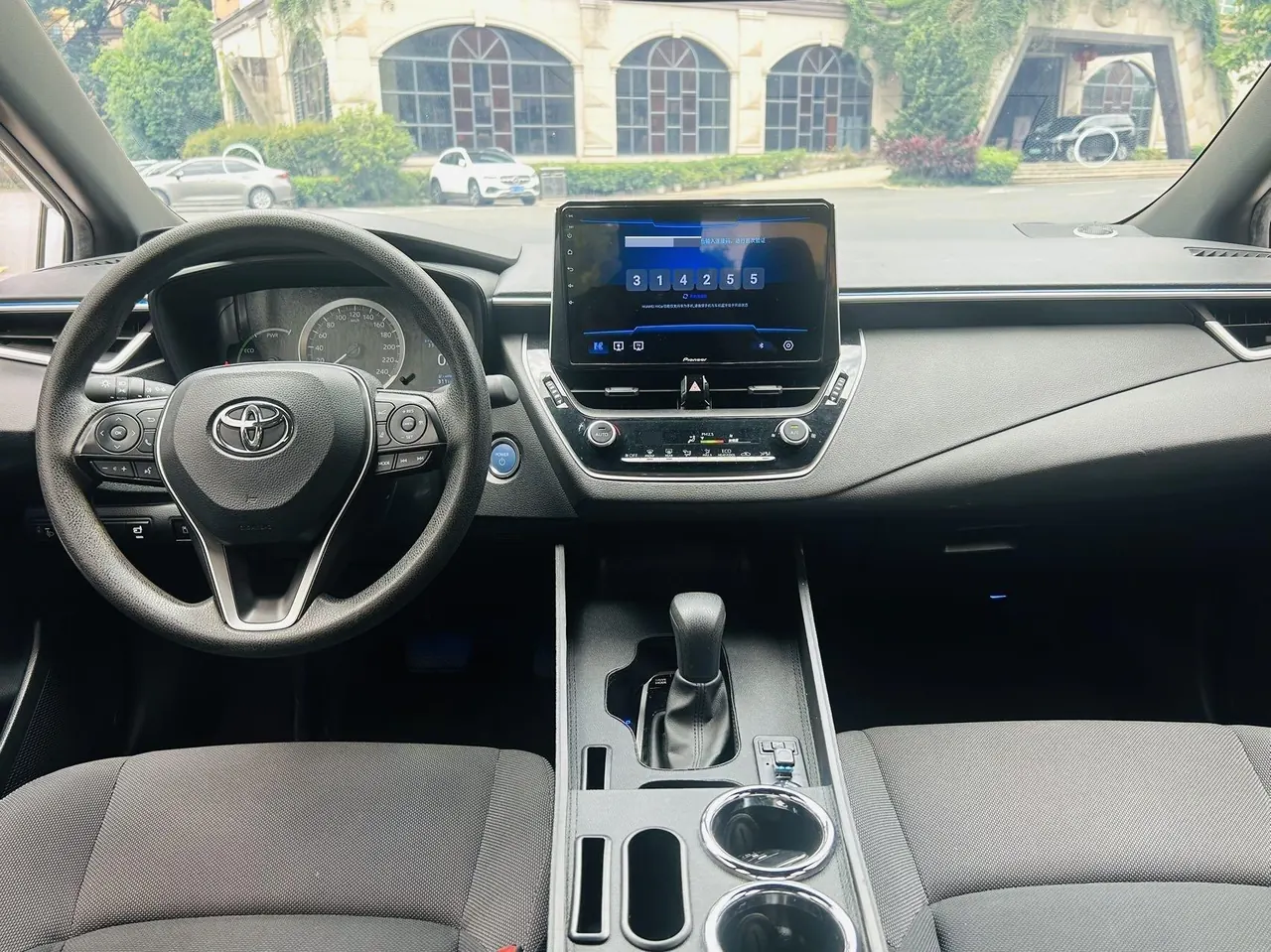 Toyota 2022 Lei Ling Shuangqing 1.8H Stepless Enterprising Automatic Gear 9