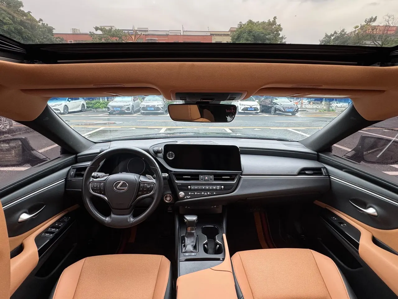 Lexus ES (Imported) 2022 ES200 2.0 Stepless Premium Edition Automatic Gear 6