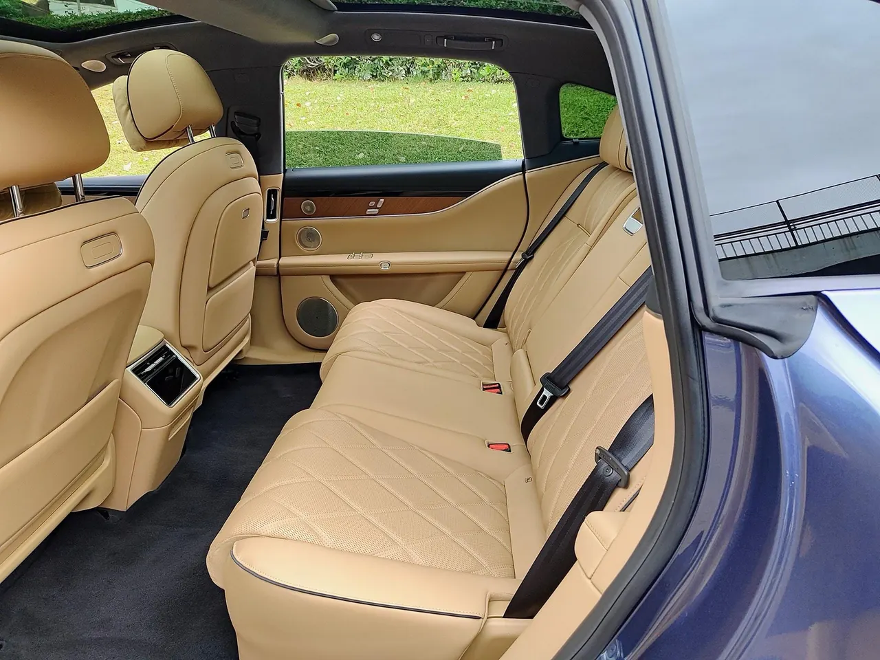 Luxeed 2026 S9 Ultra Rear Drive 53kWh Automatic 4