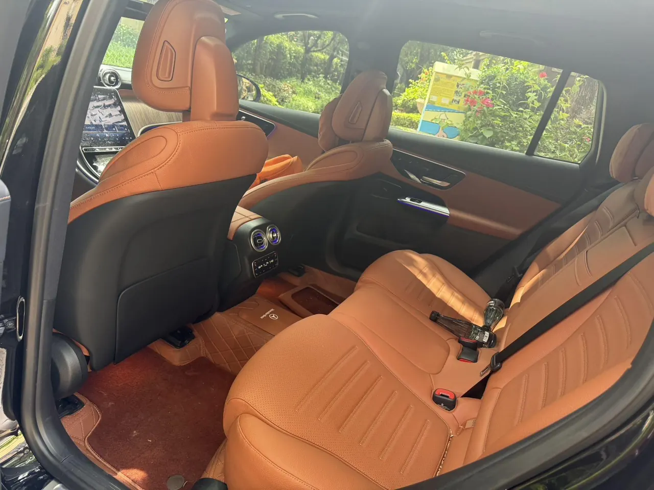 Mercedes Benz 2025 GLC 300 L 4MATIC 48V 2.0T dynamic 5-seat automatic gear 5