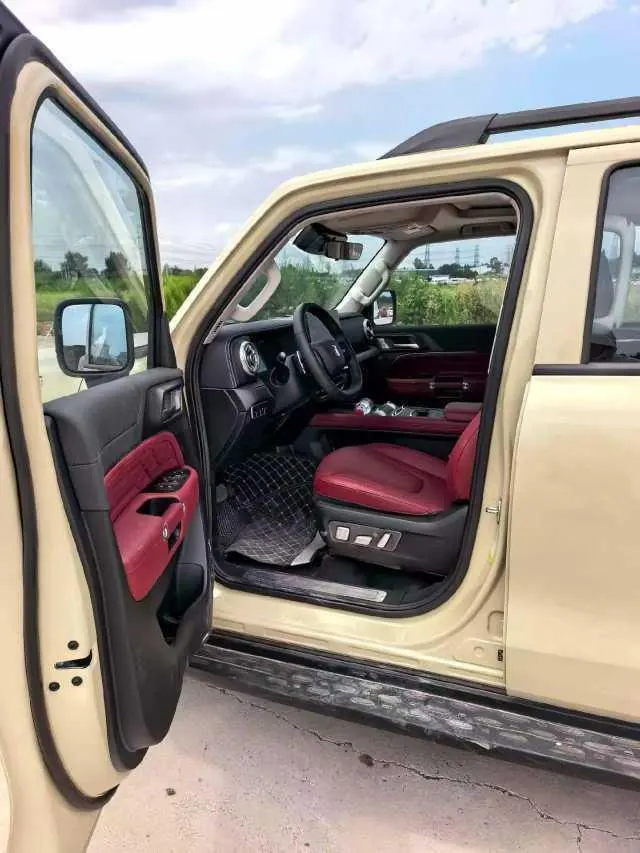 Tank 2025 model Tank 300 Hi4-T 2.0T Hi4-T automatic transmission 4