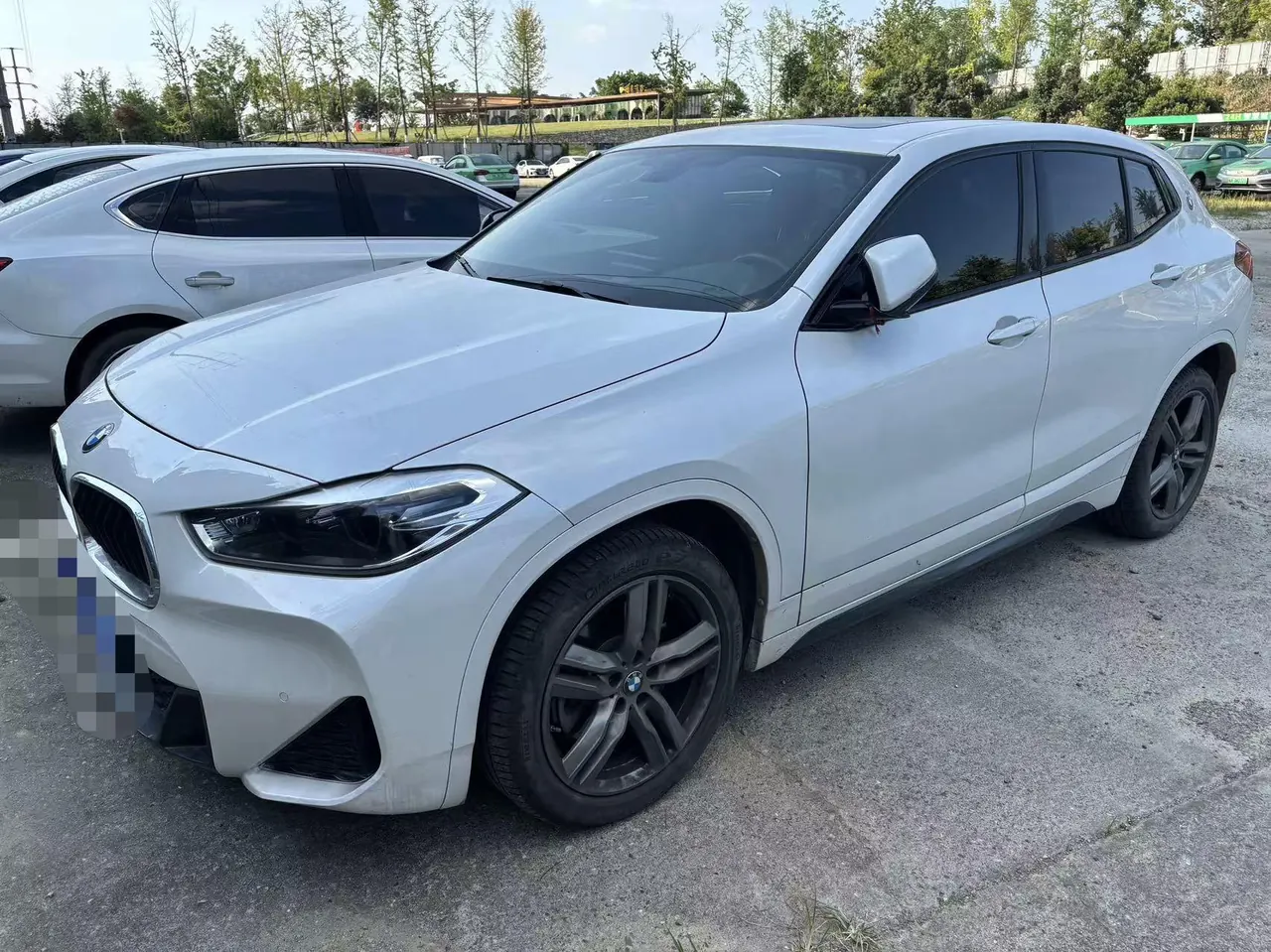 Открыть галерею: BMW 2021 X2 sDrive25i 2.0T M sports suit automatic gear