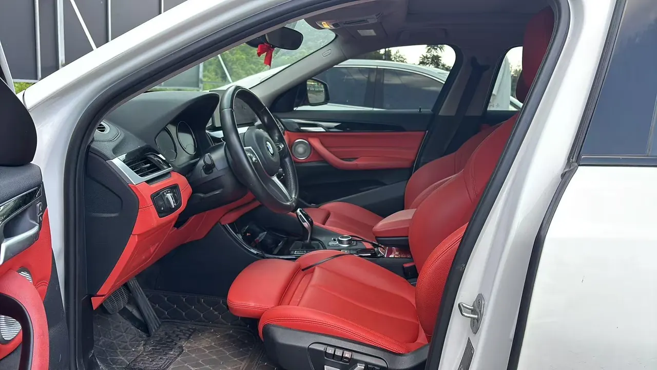 BMW 2021 X2 sDrive25i 2.0T M sports suit automatic gear 5