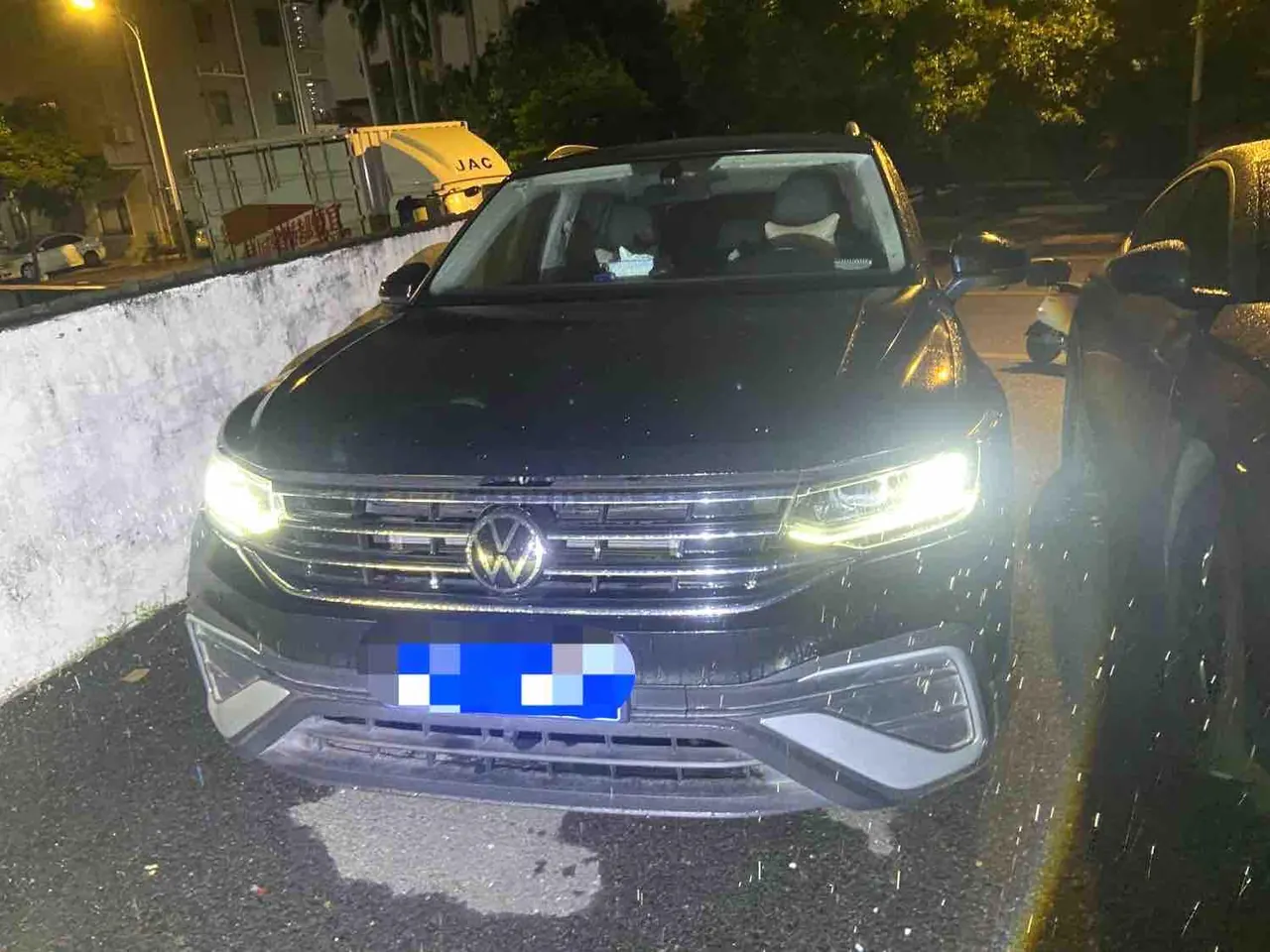 Volkswagen 2024 Tiguan L 2.0TSI 330TSI Two-Drive Smart Edition Automatic Gear 2