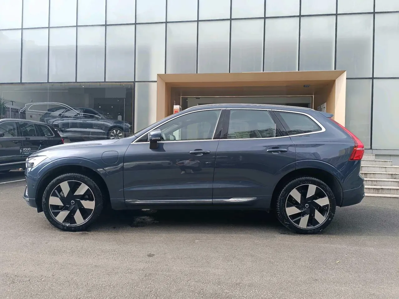 Volvo XC60 New Energy 2024 XC60 PHEV 2.0T T8 Long Endurance Four-wheel Drive Zhiya Deluxe Edition Automatic Gear 4