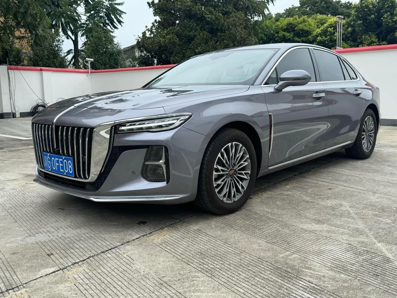 HongQi 2023 H5 1.5T Flag Rhyme Edition Automatic Gear - View 1