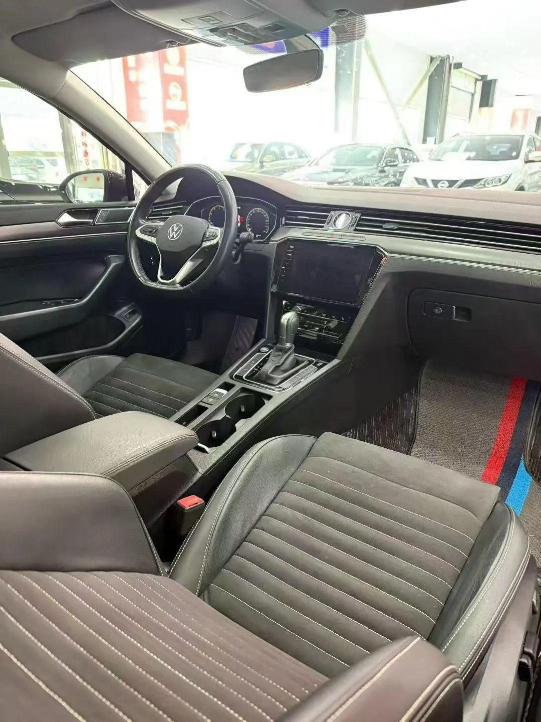 Volkswagen 2021 Magotan 2.0TSI 330TSI 30th Anniversary Edition Automatic Gear 5
