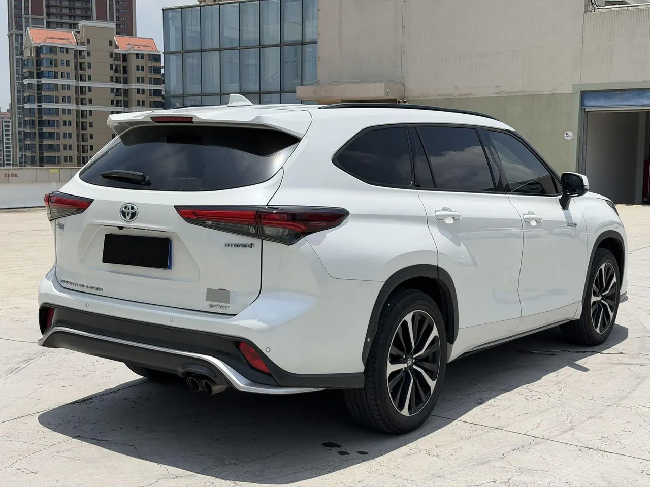 Toyota 2022 Crown Land Release 2.5 Stepless Four-wheel Drive Premium Edition Automatic Gear 7