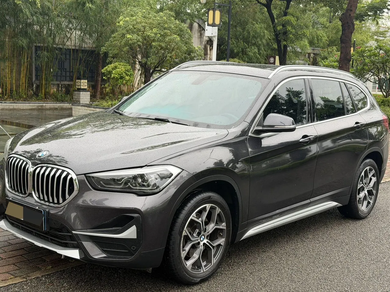 BMW 2021 X1 sDrive20Li 1.5T exclusive automatic gear - View 1