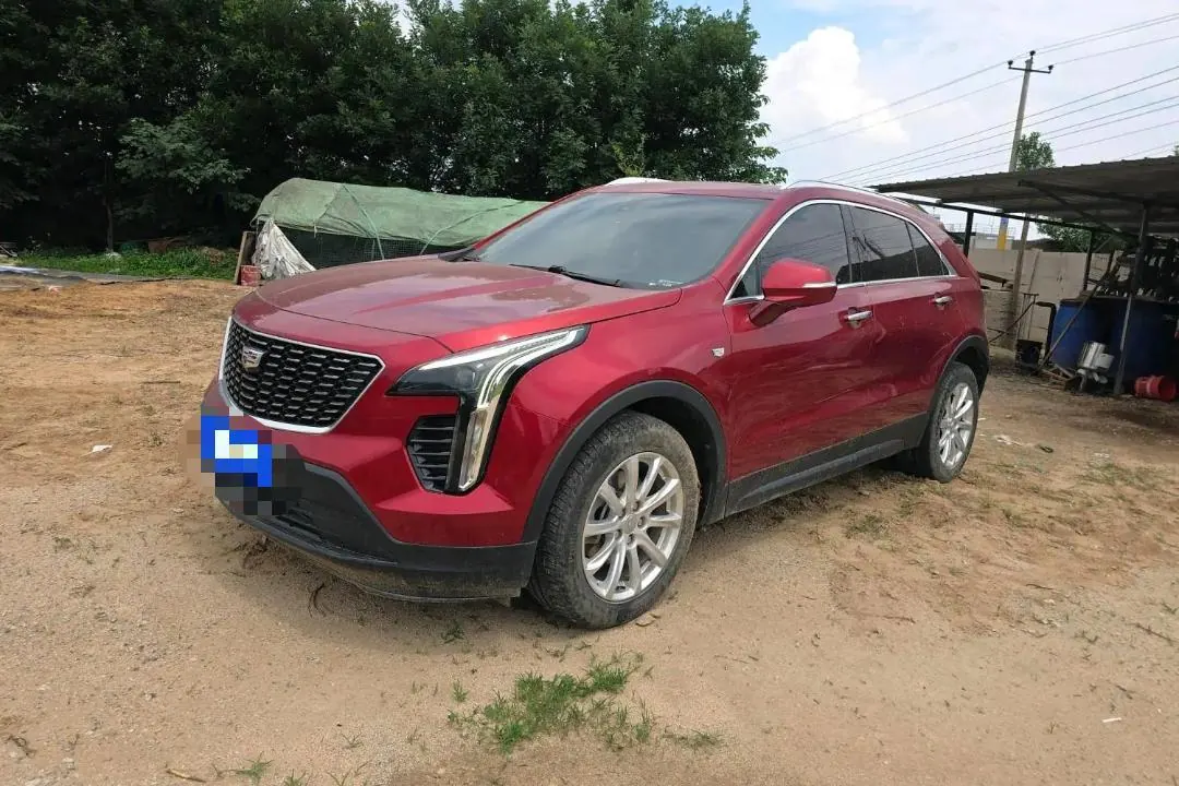 Открыть галерею: Cadillac 2021 XT4 2.0T 28T Two-Drive Technical Automatic Gear