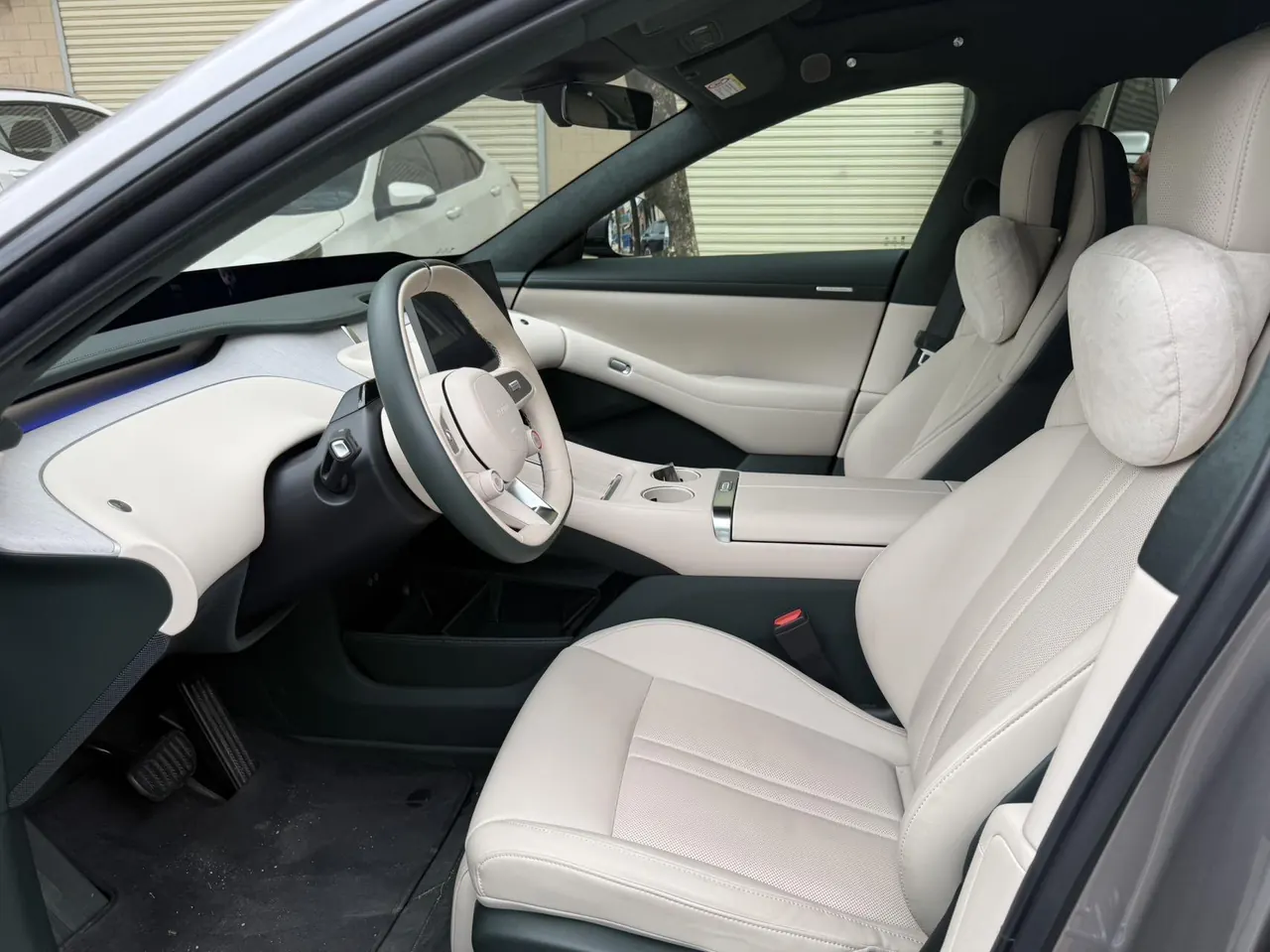 MI 2025 YU7 Long Endurance High Performance Four-wheel Drive Max Edition Automatic Gear 3