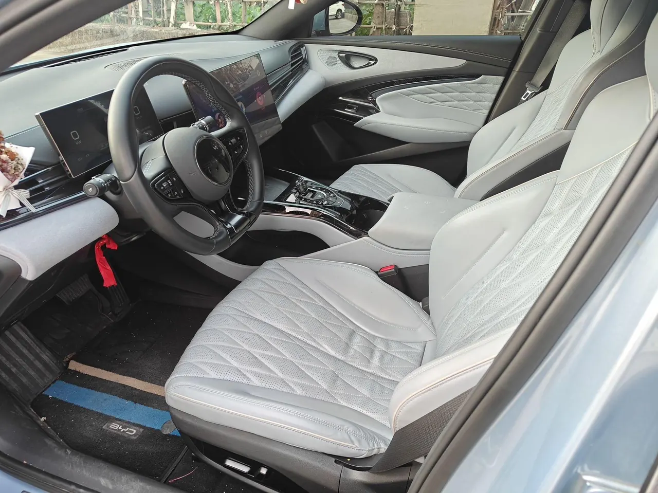 BYD 2023 Seal Champion Edition 550km Honorable Automatic Gear 4