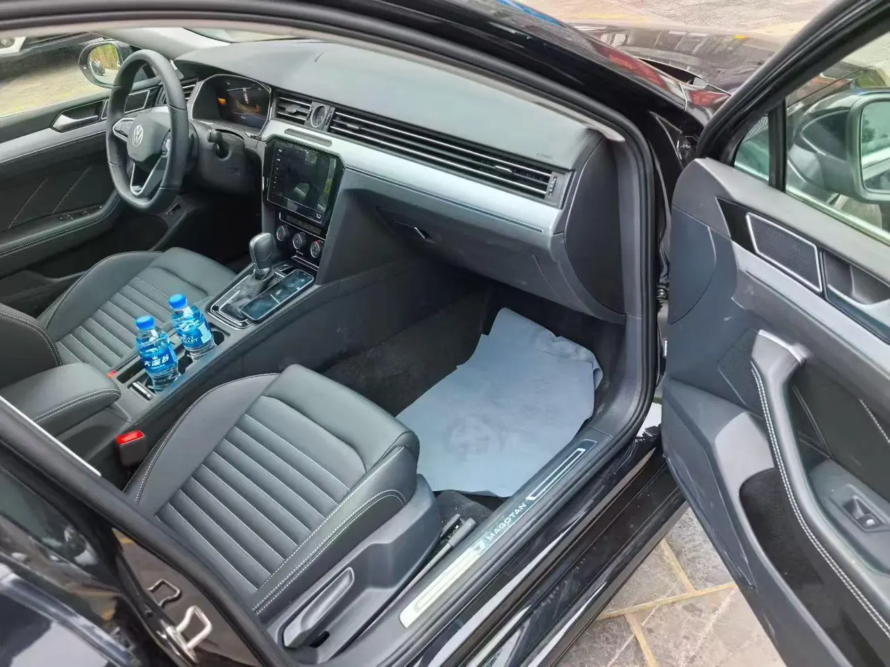 Volkswagen 2023 Magotan 1.4TSI 280TSI 2 million Commemorative Comfortable Automatic Gear 3