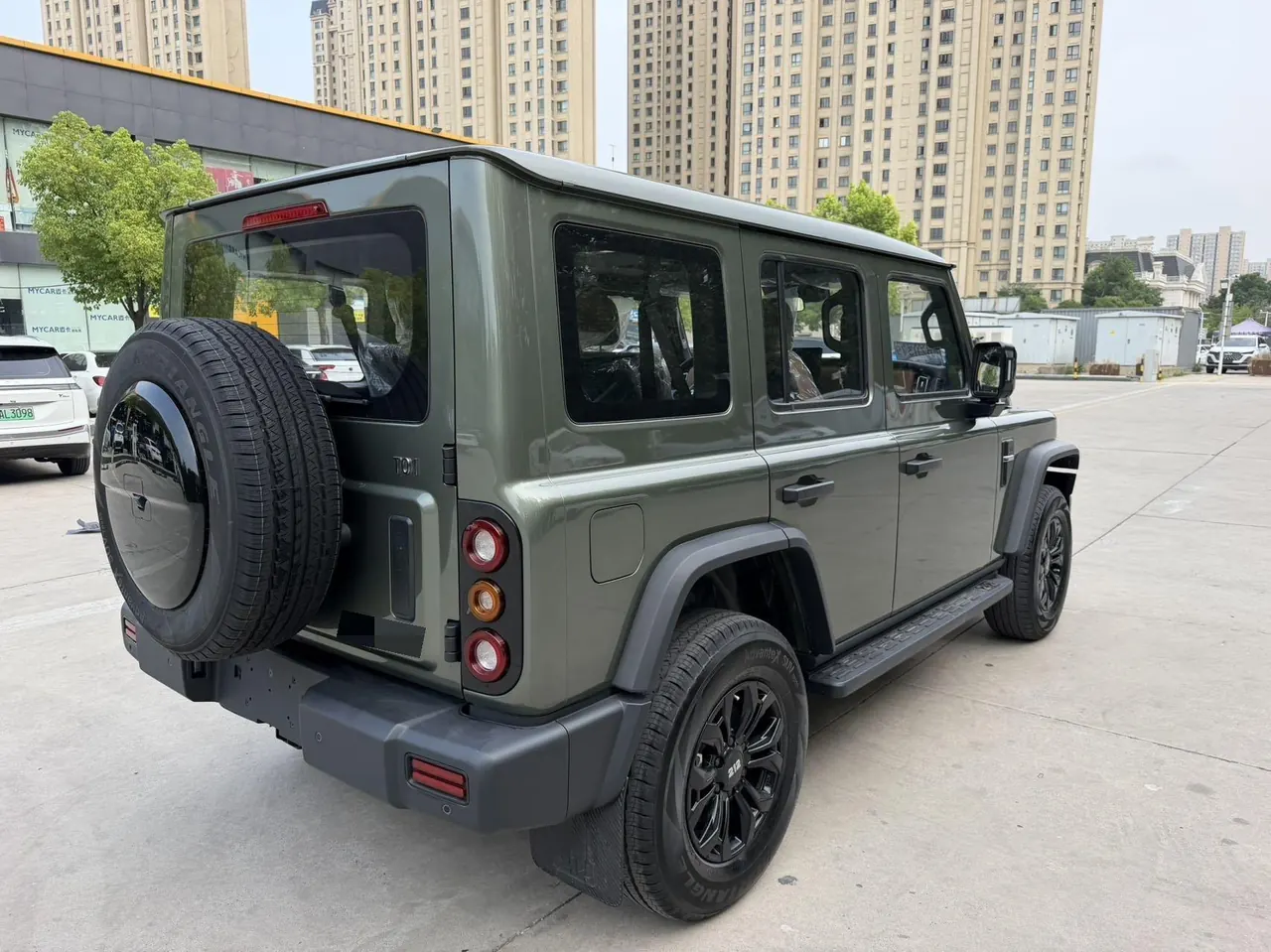 212 2024 T01 2.0T Explorer Automatic 6