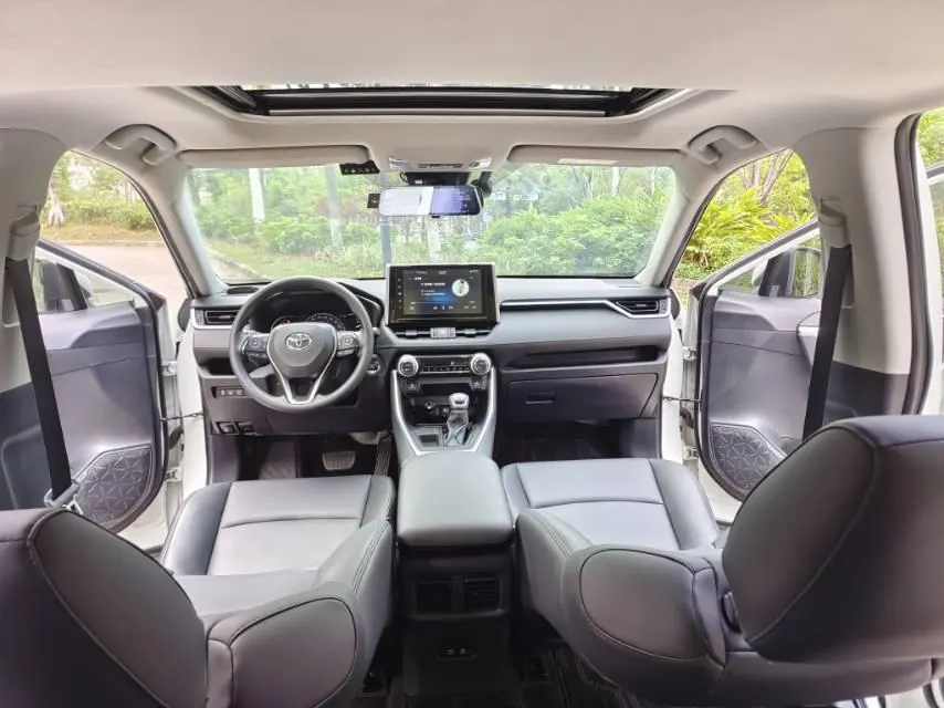 Toyota 2021 RAV4 Rongbo 2.0 Stepless Two-Drive Fashion Edition Automatic Gear 4