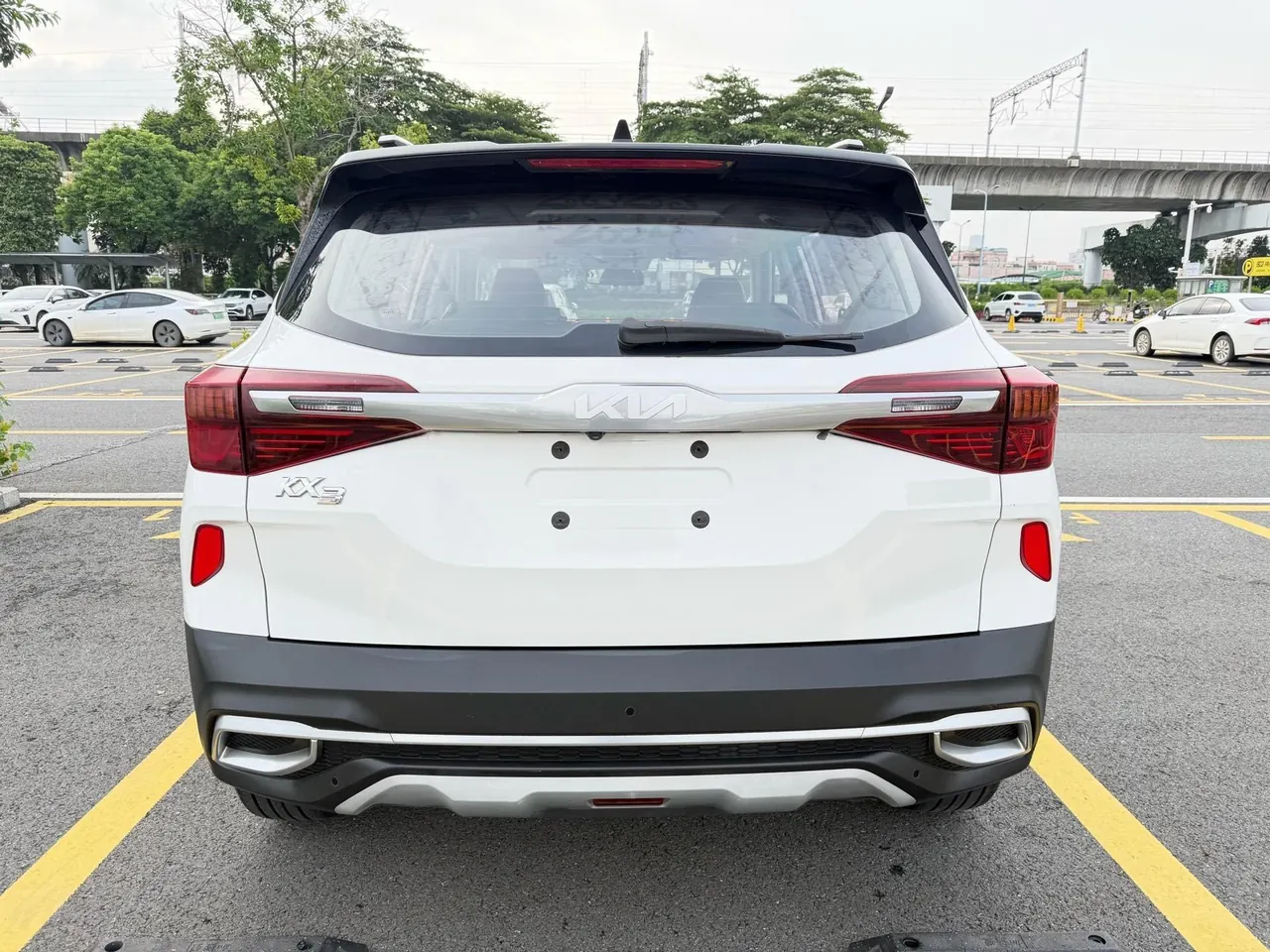 Kia 2021 KX3 (Pride) 1.5 Stepless New Edition Automatic Gear 5