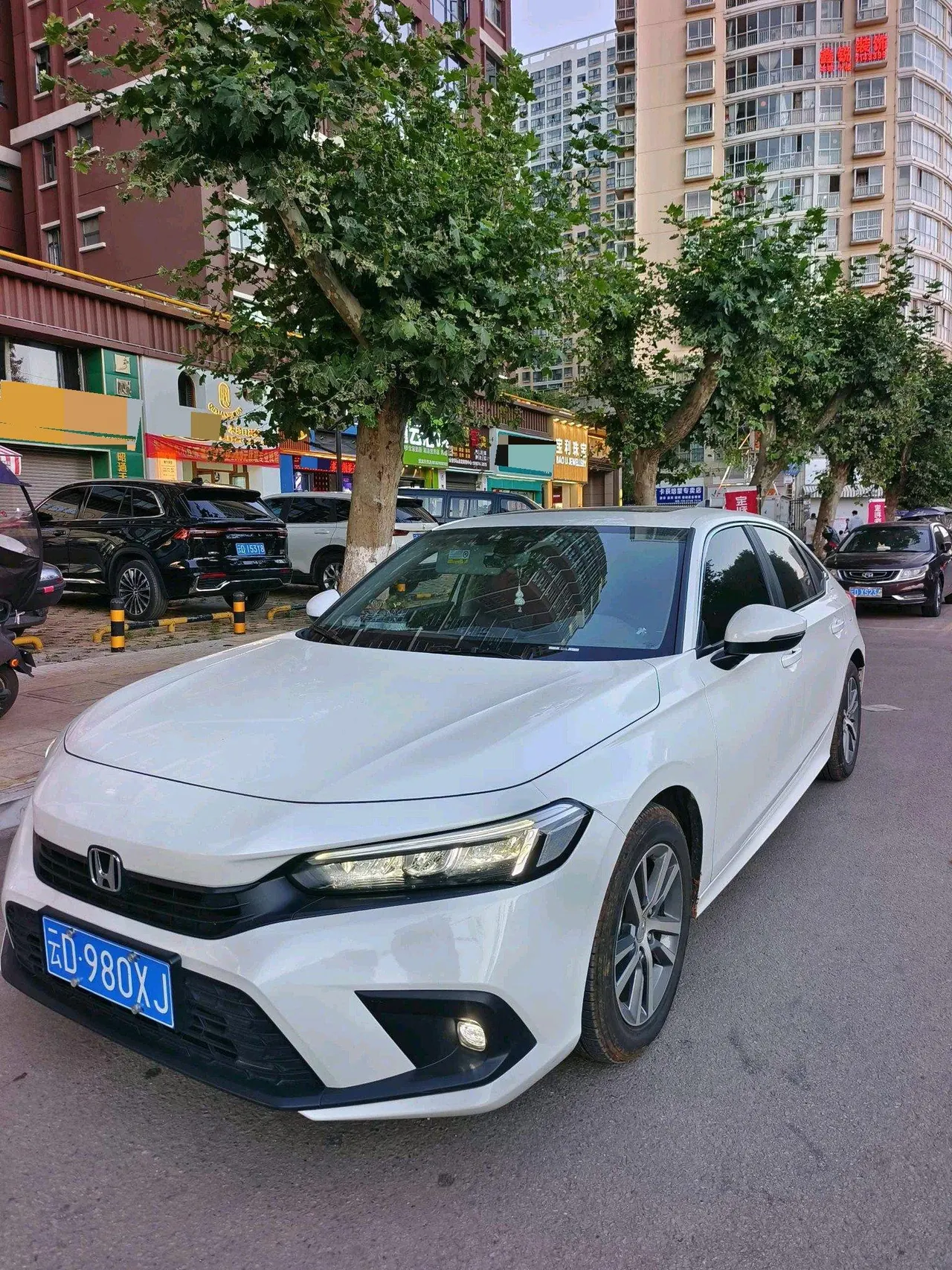 Honda 2023 Civic 1.5T CVT 240TURBO Sporty Edition Automatic - View 1