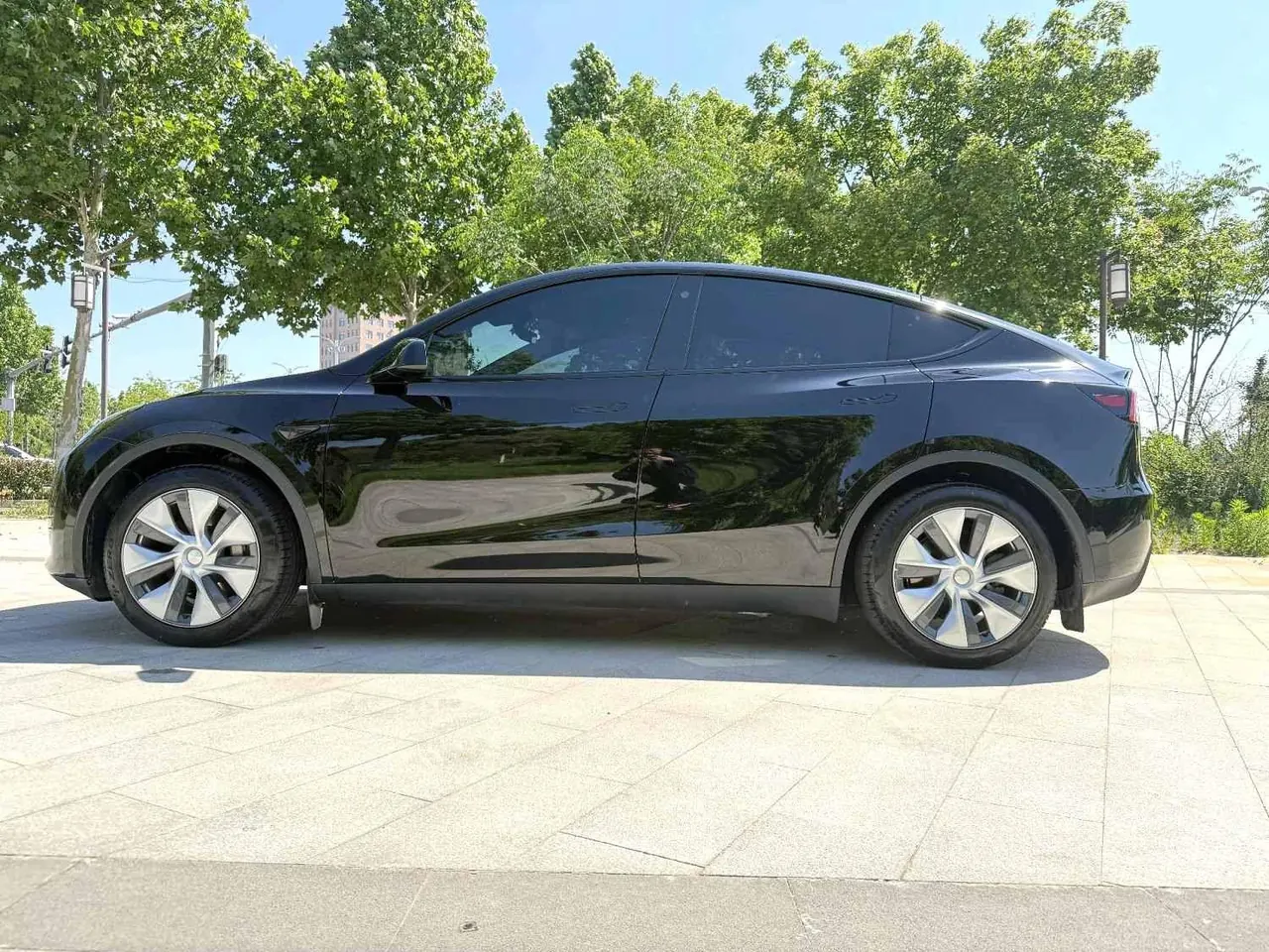 Tesla 2022 Model Y rear-wheel drive version (facelift) automatic gear 5