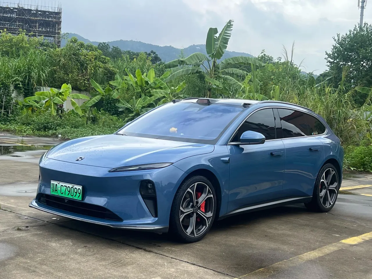 NIO 2023 ET5T 75kWh Touring automatic - View 1
