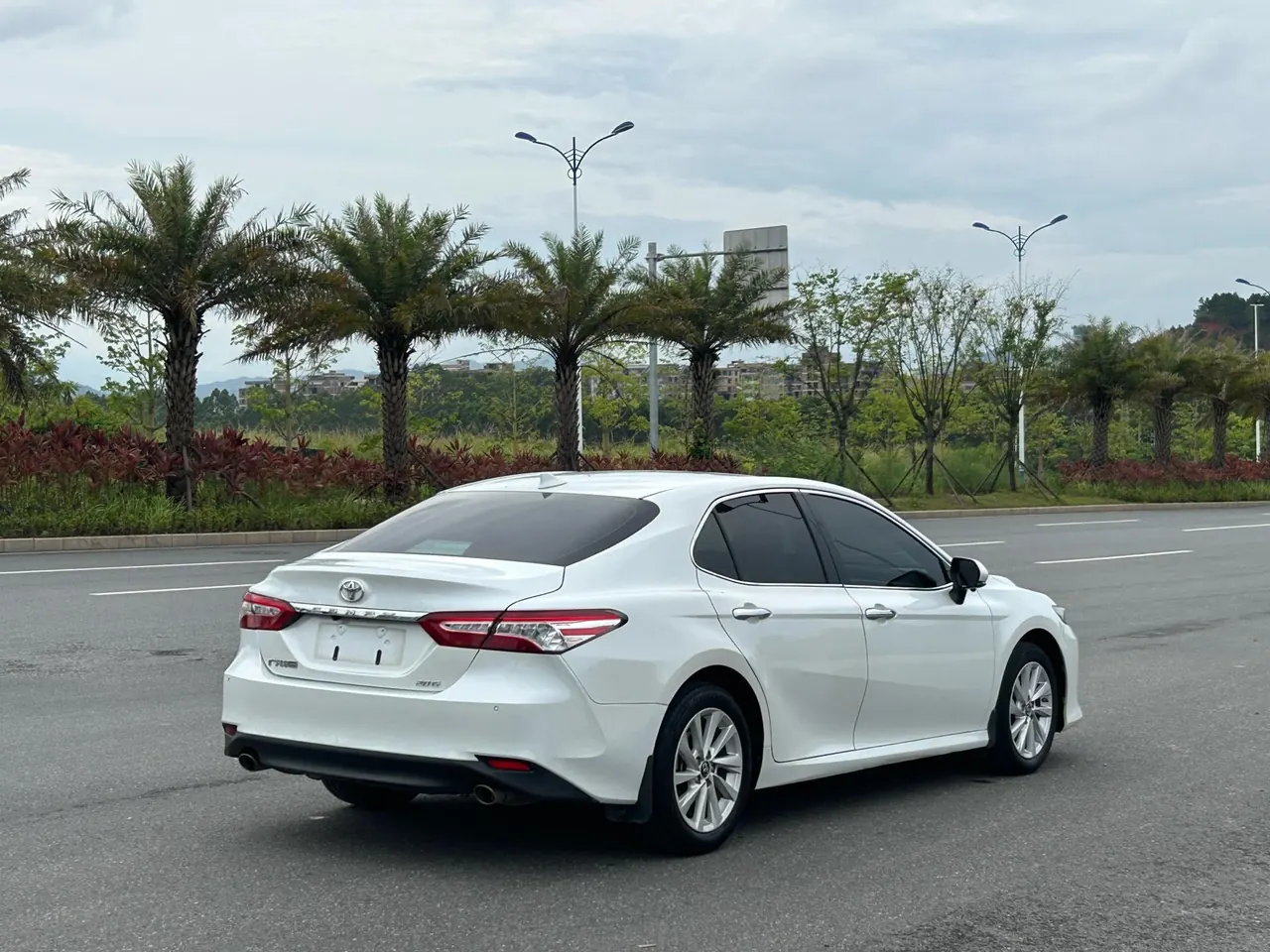 Toyota 2021 Camry 2.0G Stepless Deluxe Edition Automatic Gear 5