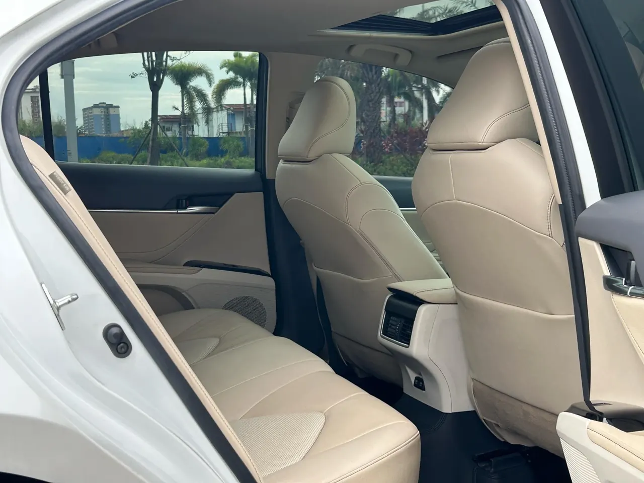 Toyota 2021 Camry 2.0G Stepless Deluxe Edition Automatic Gear 8