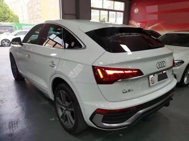 Audi 2022 Q5L Sportback 2.0TFSI 40TFSI RS kit burning speed automatic gear 5