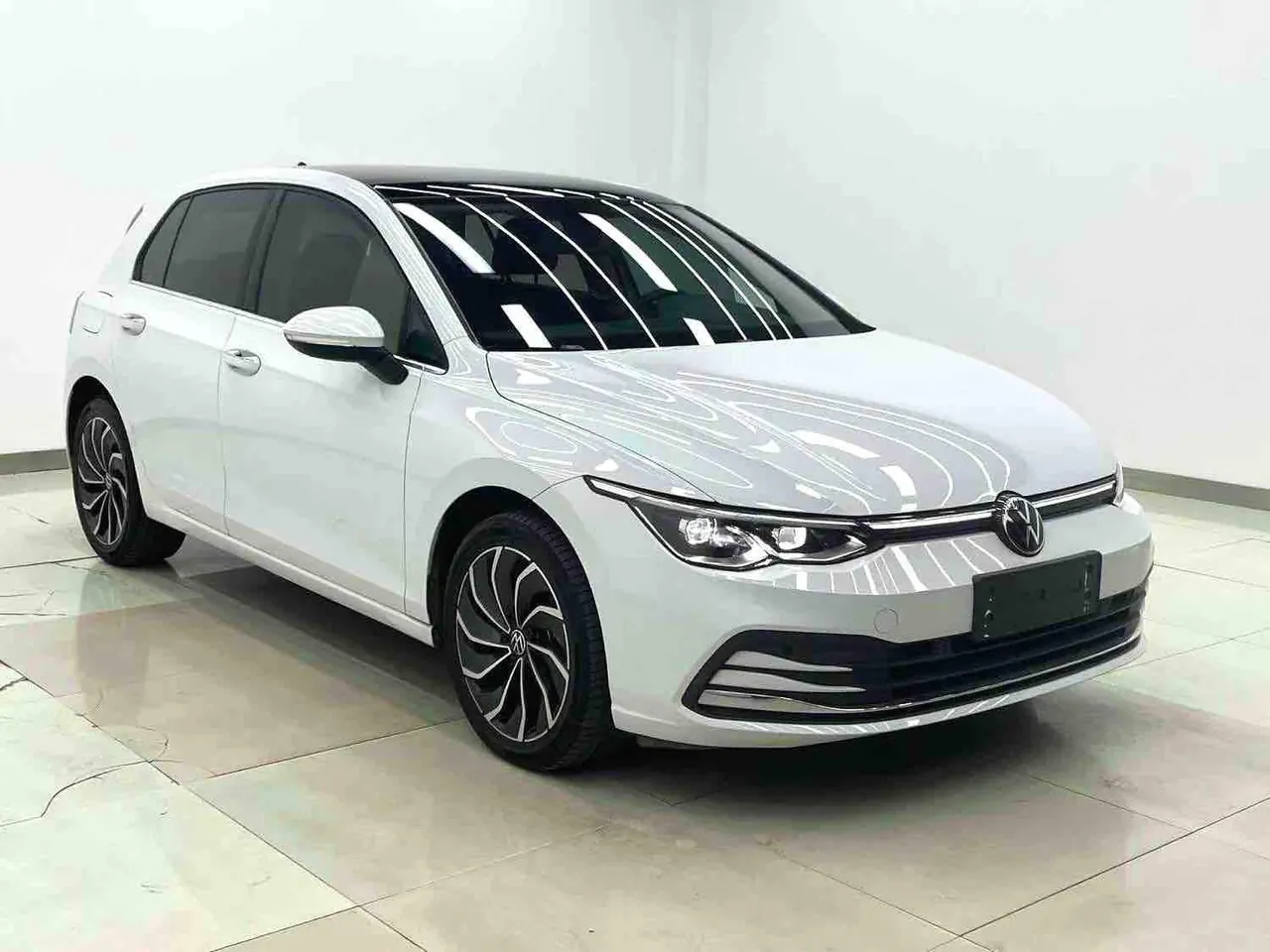 Volkswagen 2021 Golf 8 PRO 1.4TSI 280TSI Automatic 2