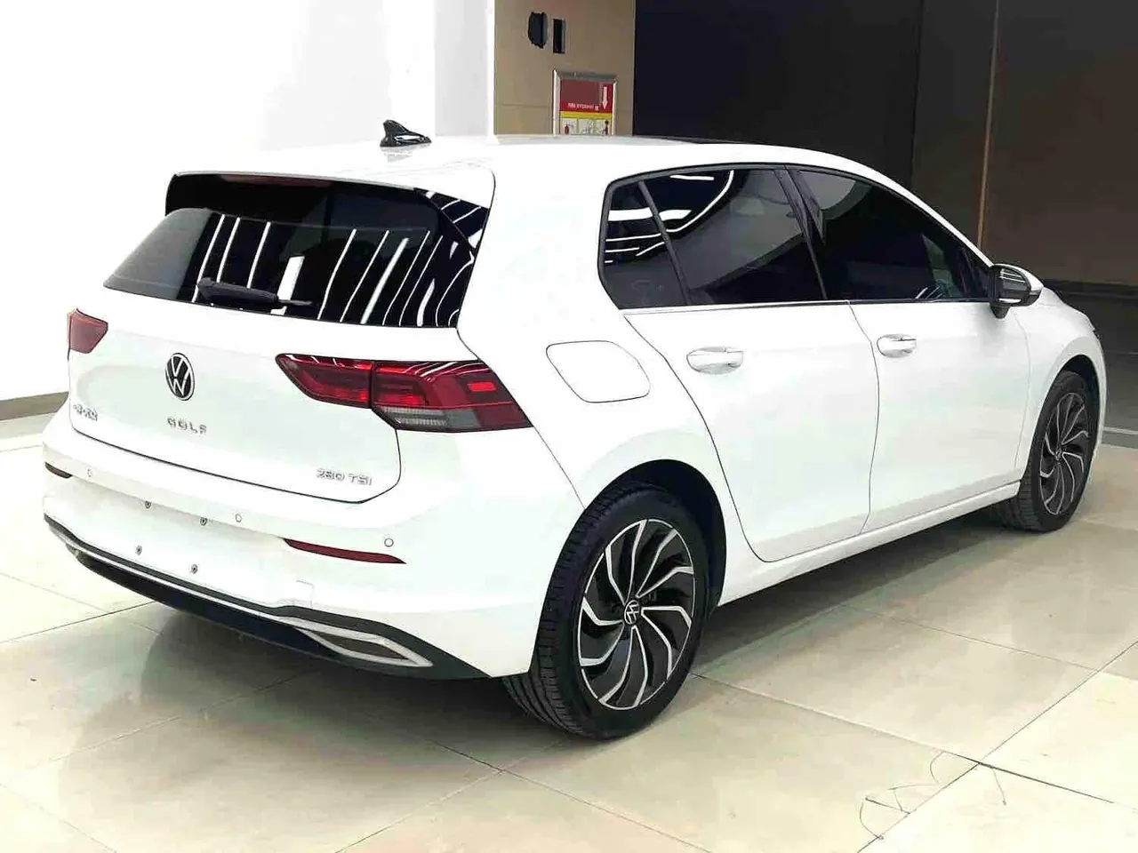 Volkswagen 2021 Golf 8 PRO 1.4TSI 280TSI Automatic 4