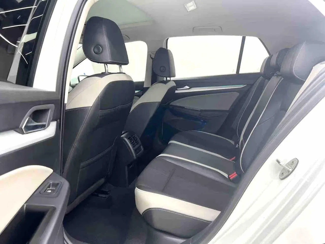 Volkswagen 2021 Golf 8 PRO 1.4TSI 280TSI Automatic 5