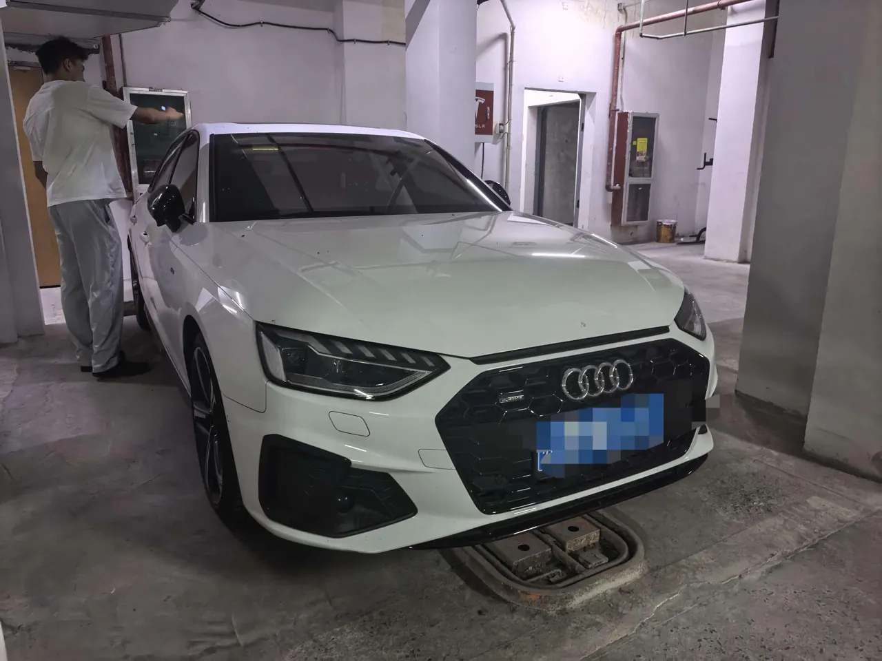 Audi 2022 A4L 2.0TFSI 45TFSI Quattro Selected Dynamic Automatic 2