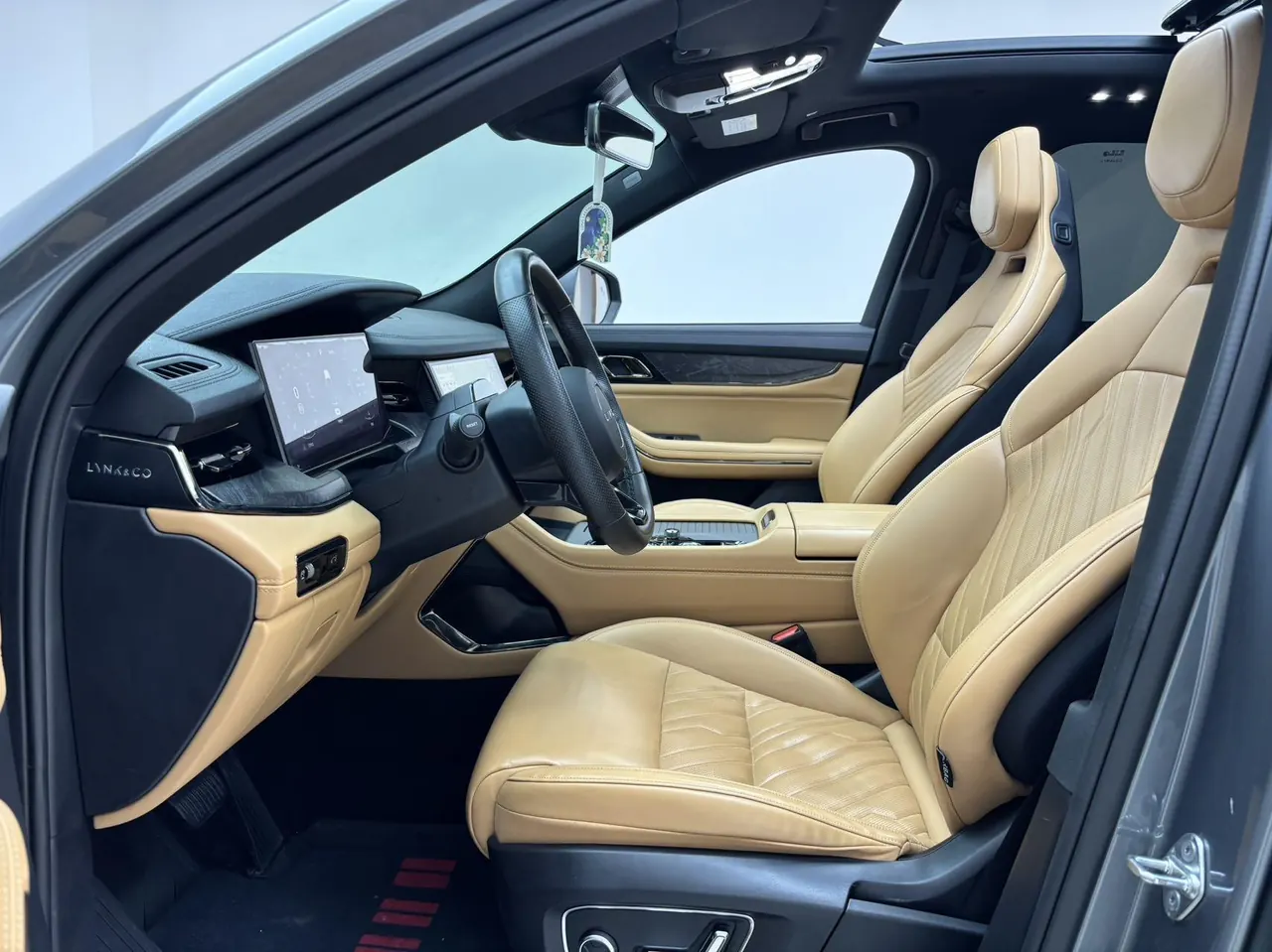 LYNK&amp;CO 2021 LYNK&amp;CO 09 MHEV 2.0T Halo 6-seat automatic gear 4