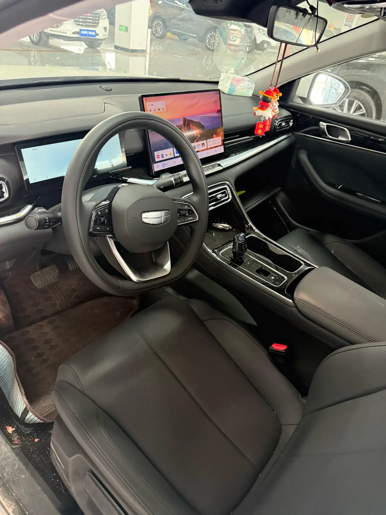 Geely 2026 emgrand -3-compartment 1.5T honorable automatic gear 4