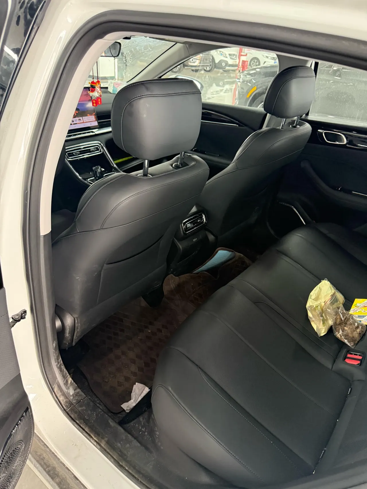 Geely 2026 emgrand -3-compartment 1.5T honorable automatic gear 5