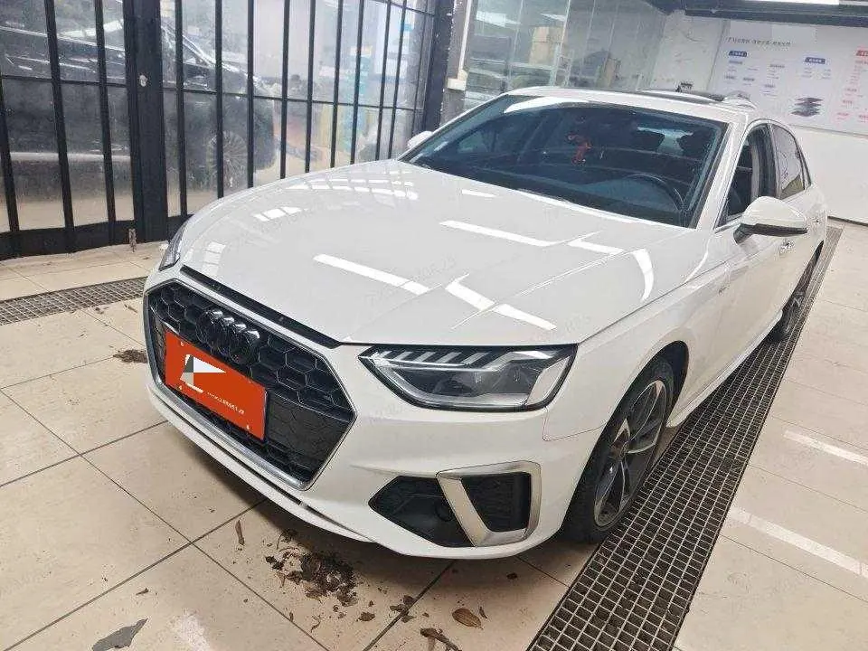 Audi 2022 A4L 2.0TFSI 40TFSI Fashion Dynamic Automatic - View 1
