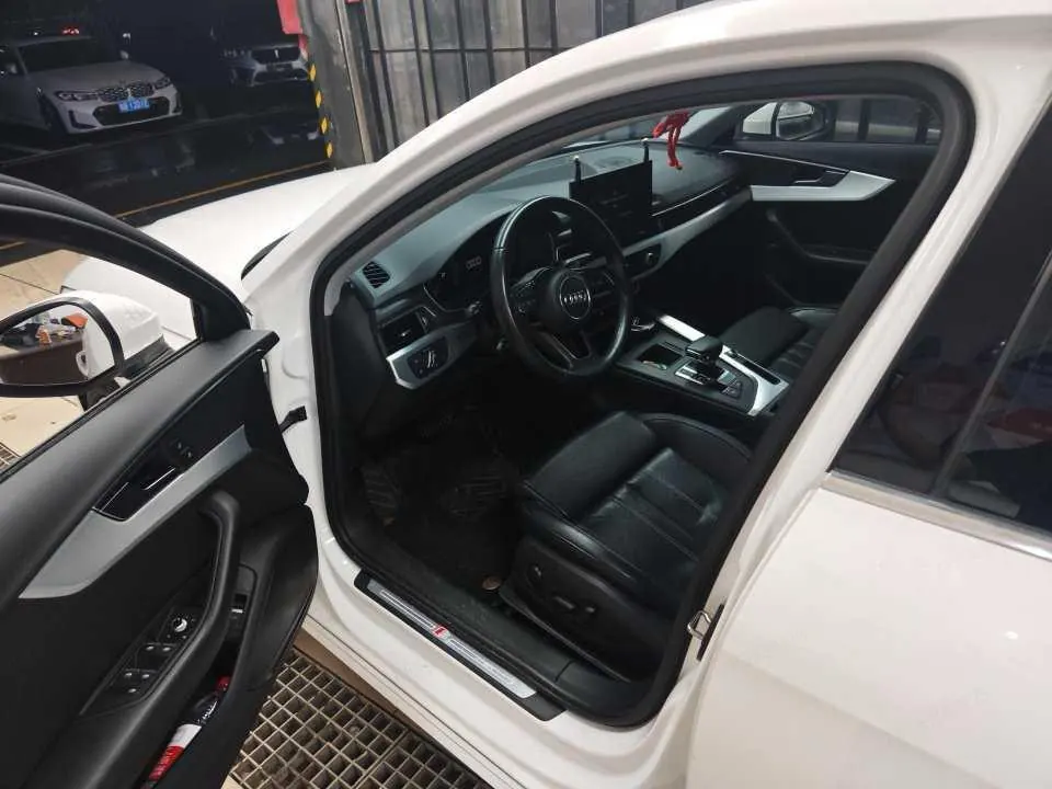 Audi 2022 A4L 2.0TFSI 40TFSI Fashion Dynamic Automatic 4