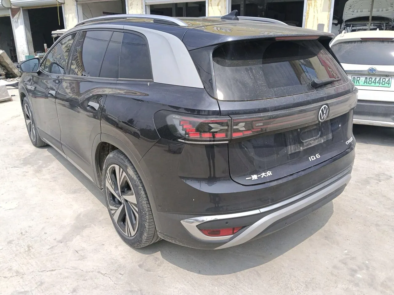 Volkswagen 2021 ID. 6 CROZZ First Edition Automatic Transmission 5