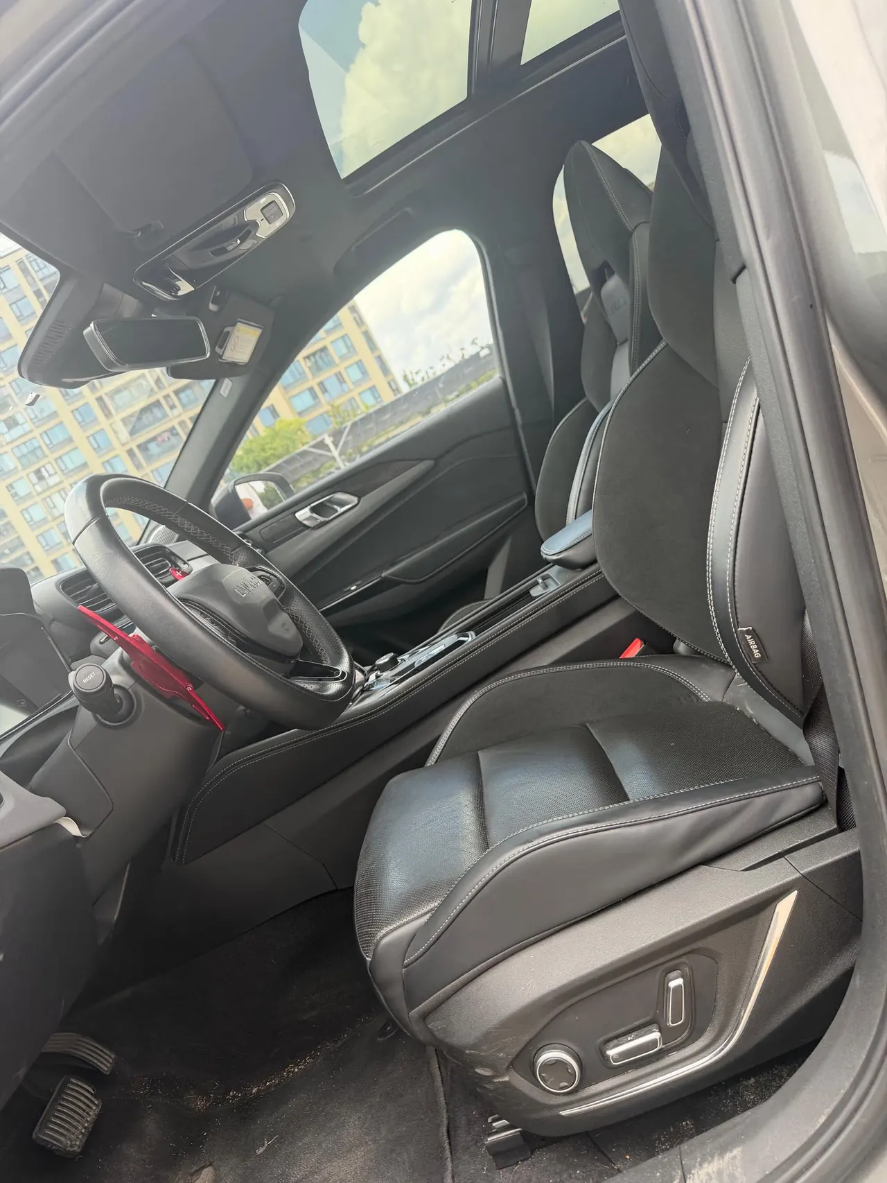 LYNK&amp;CO 2022 LYNK&amp;CO 03 2.0TD Jin Pro automatic gear 3