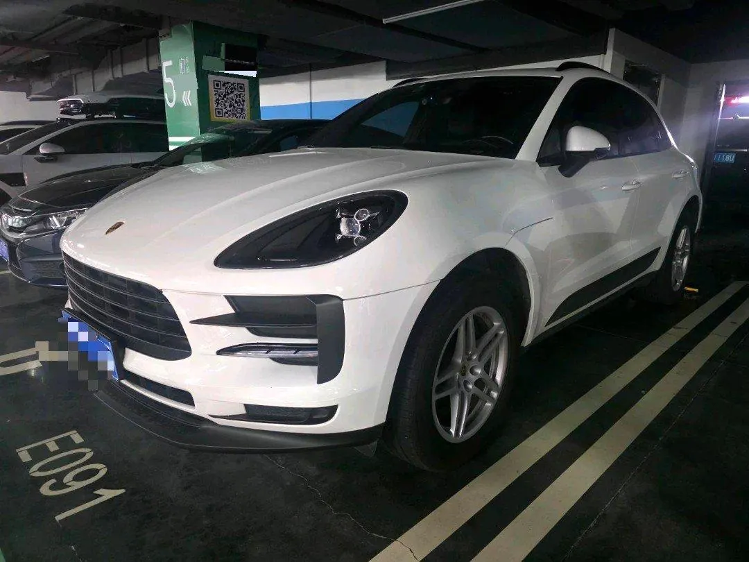 Porsche Macan (Imported) 2021 Macan 2.0T Automatic Gear - View 1