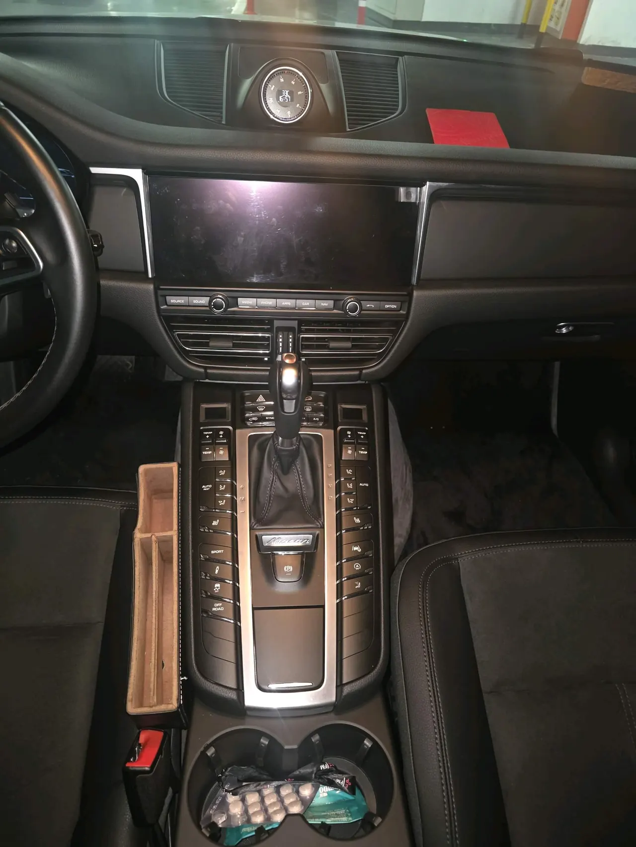 Porsche Macan (Imported) 2021 Macan 2.0T Automatic Gear 10