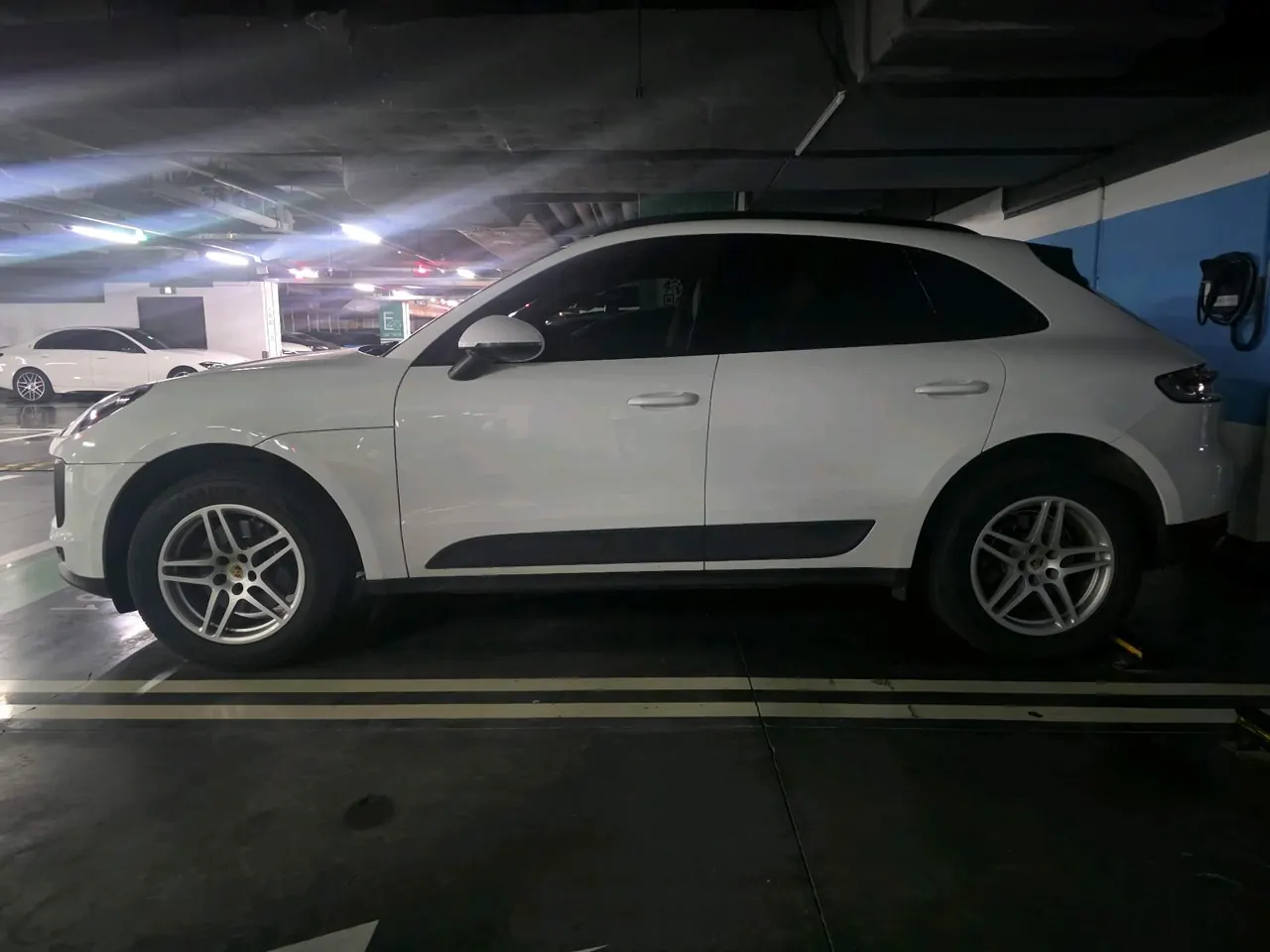 Porsche Macan (Imported) 2021 Macan 2.0T Automatic Gear 3