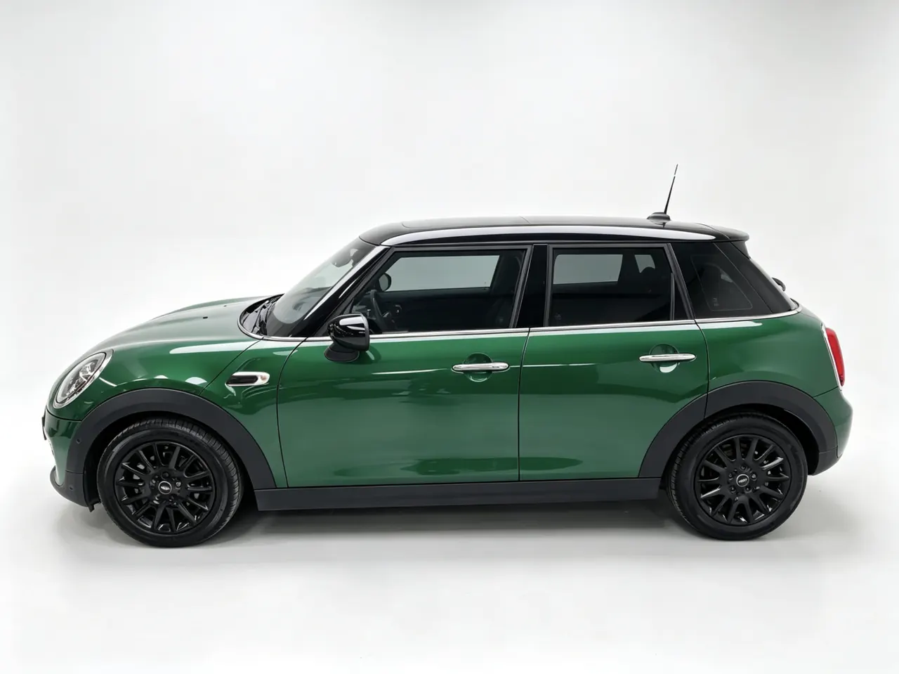 MINI Mini 5-Door (Imported) 2021 Mini Cooper 1.5T Classic Auto 7