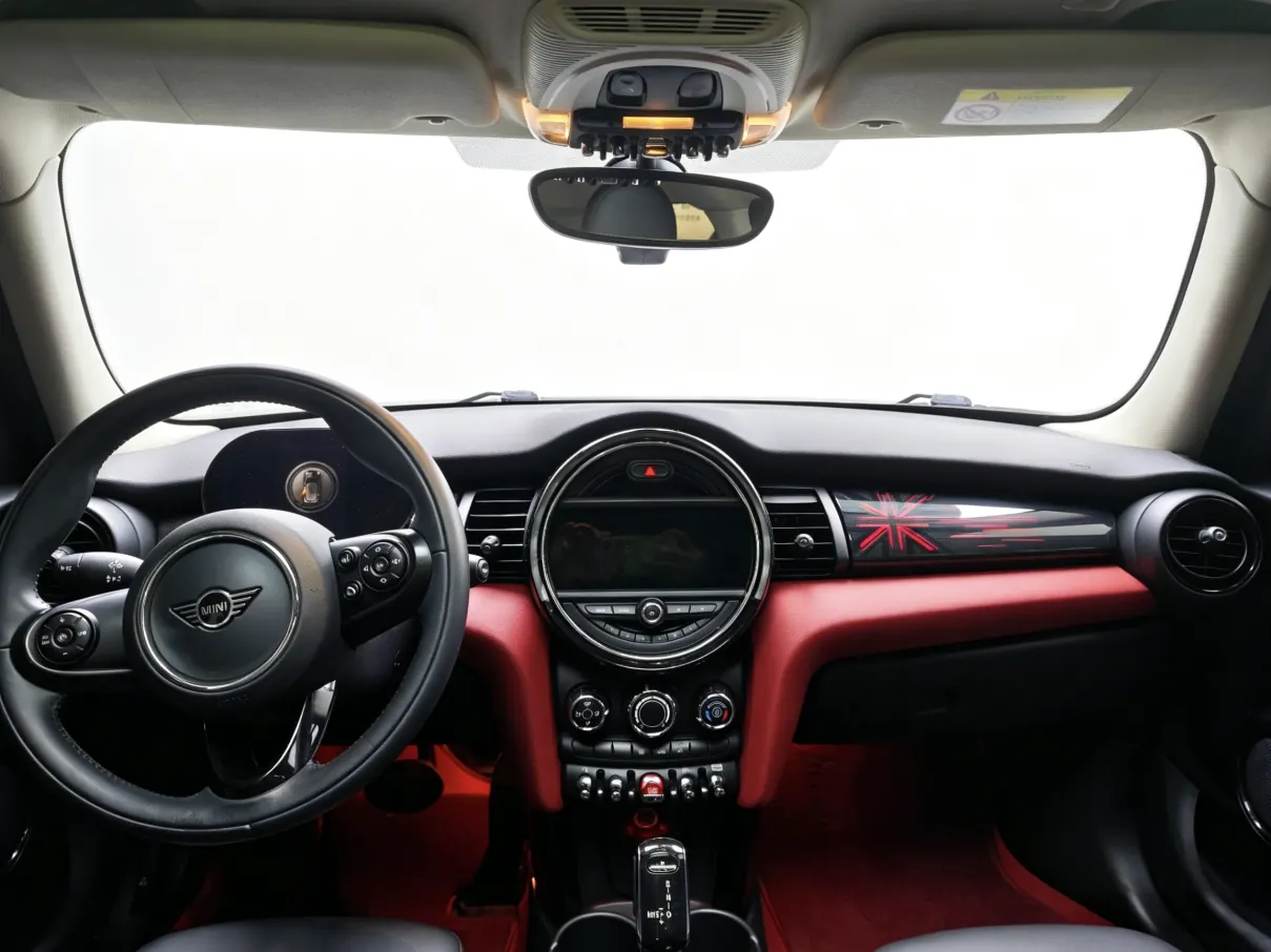MINI Mini 5-Door (Imported) 2021 Mini Cooper 1.5T Classic Auto 8